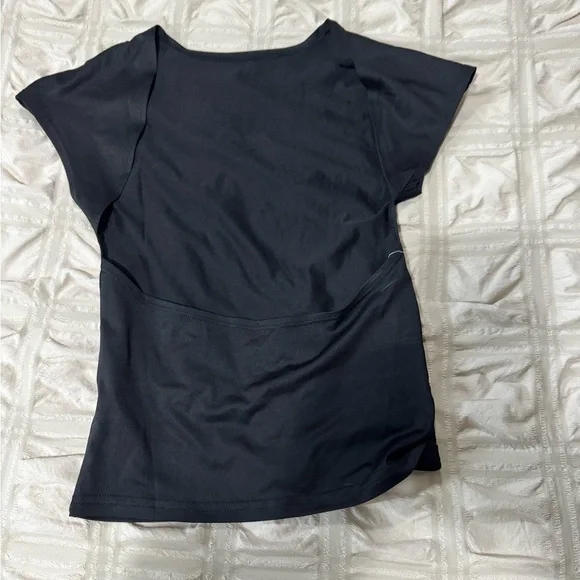 Open Back Top - Picture 2 of 3